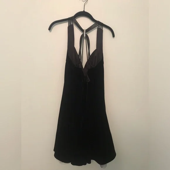 betsy and adam black velvet dress Petite Carolina Long Velvet V-Neck Sequin Sleeve Dress main image 1